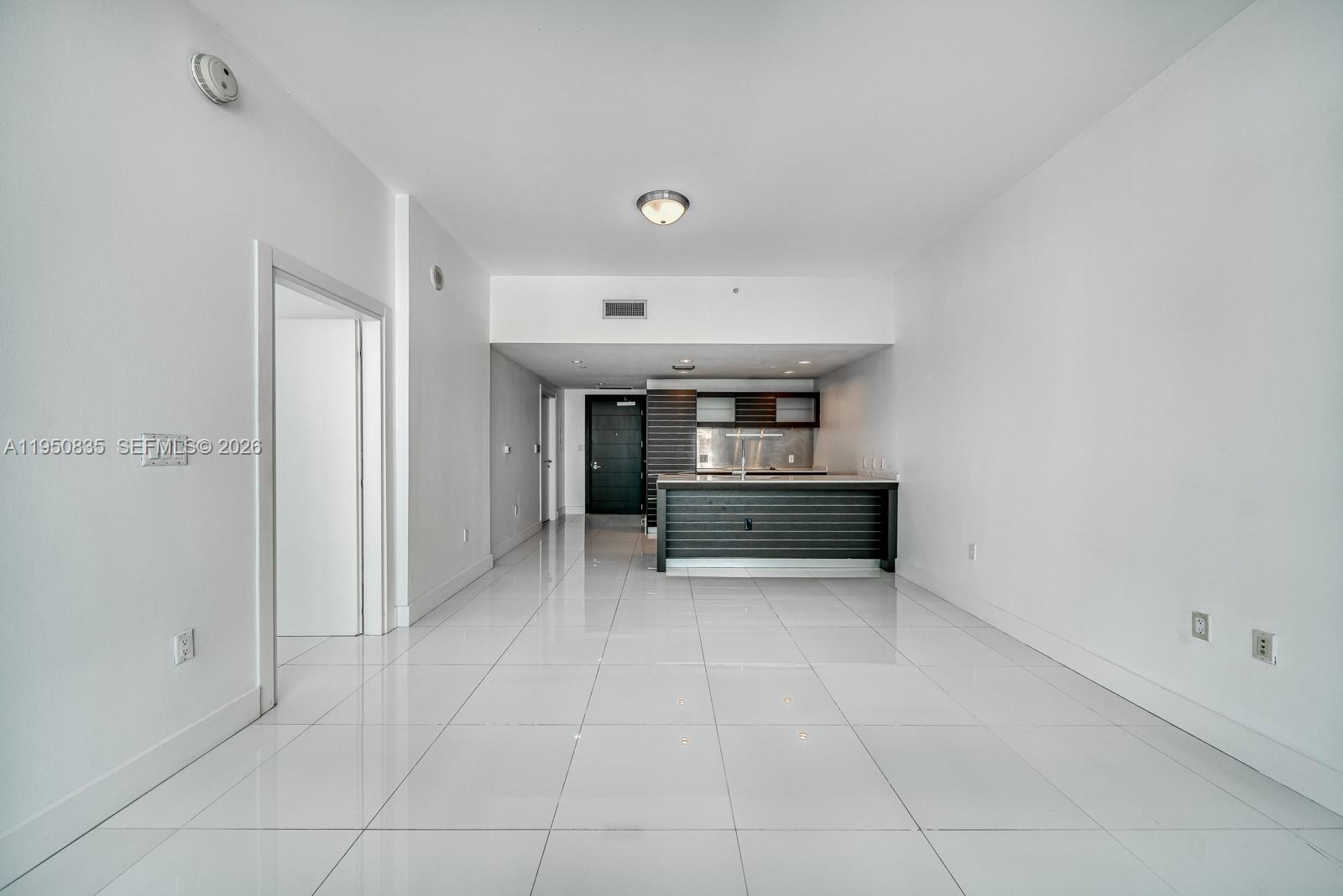 200 Biscayne Boulevard Way #4411, Miami FL 33131