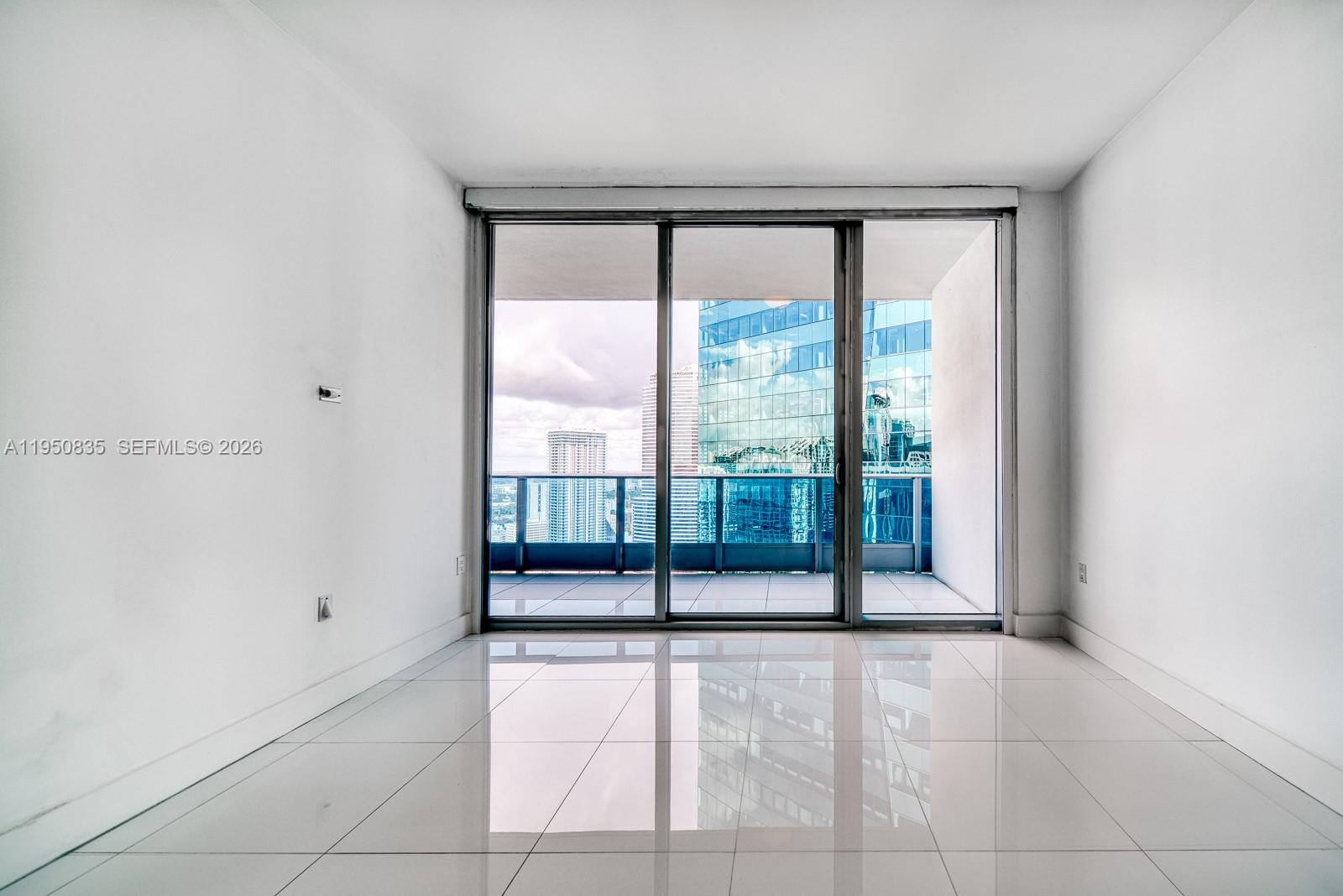 200 Biscayne Boulevard Way #4411, Miami FL 33131