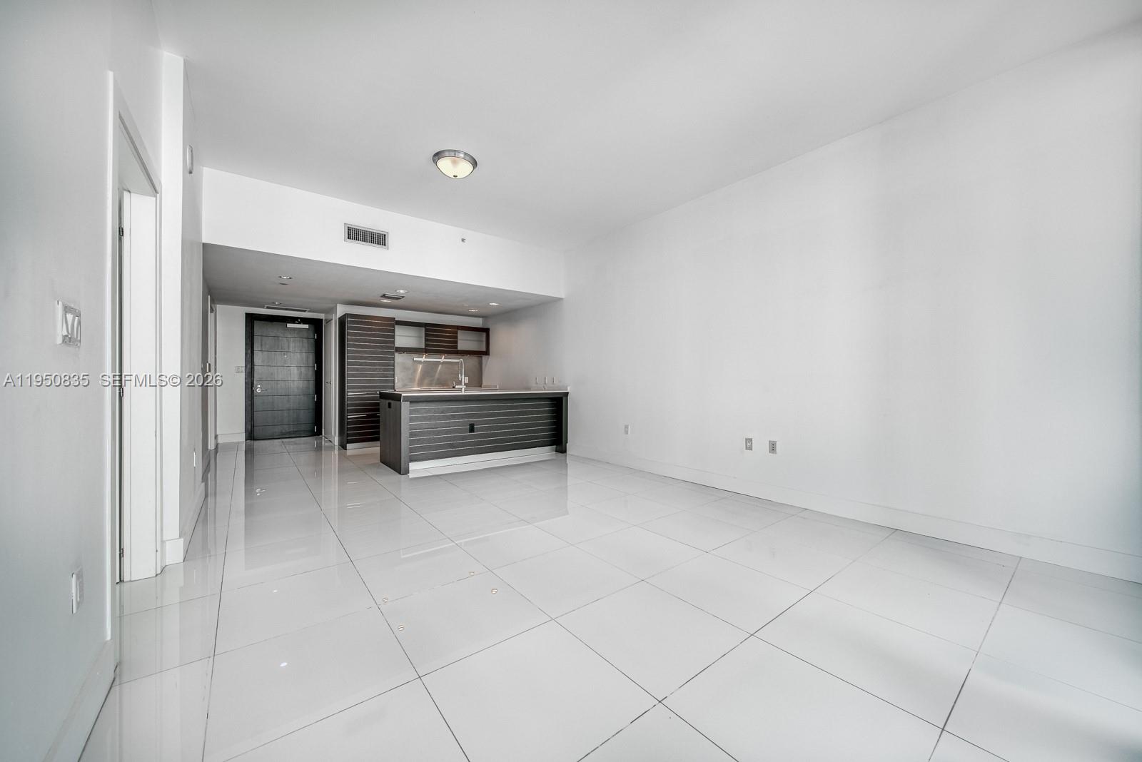 200 Biscayne Boulevard Way #4411, Miami FL 33131