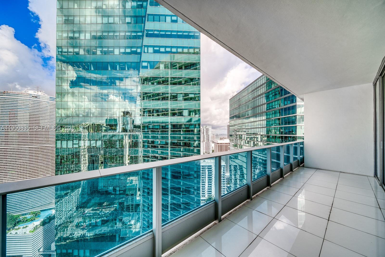 200 Biscayne Boulevard Way #4411, Miami FL 33131