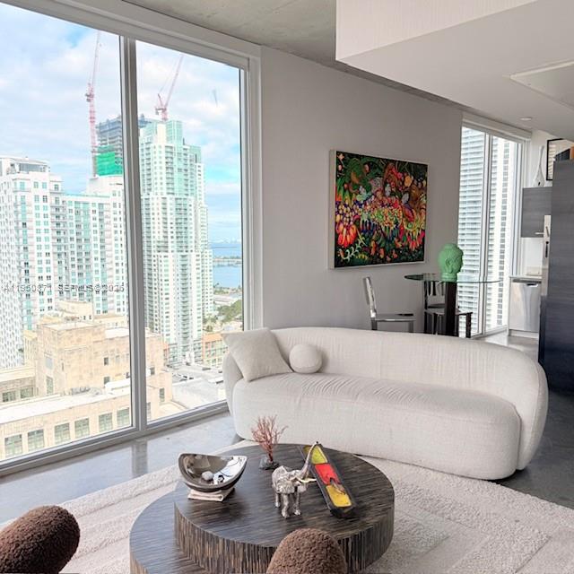 151 SE 1st St #3010, Miami FL 33131