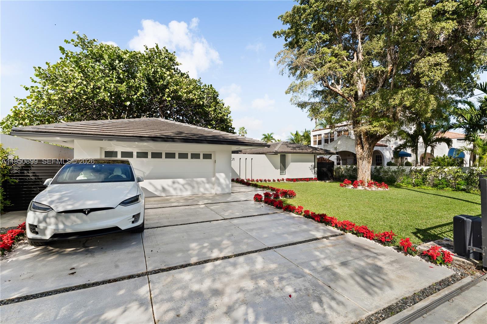 1071 NE 83rd St, Miami FL 33138