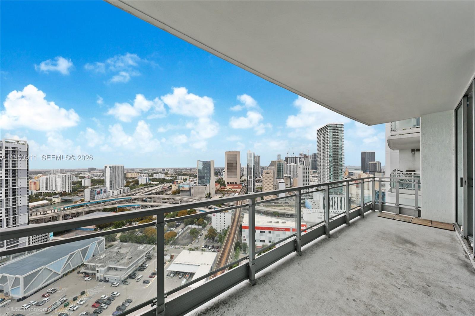 90 SW 3rd St #3109, Miami FL 33130