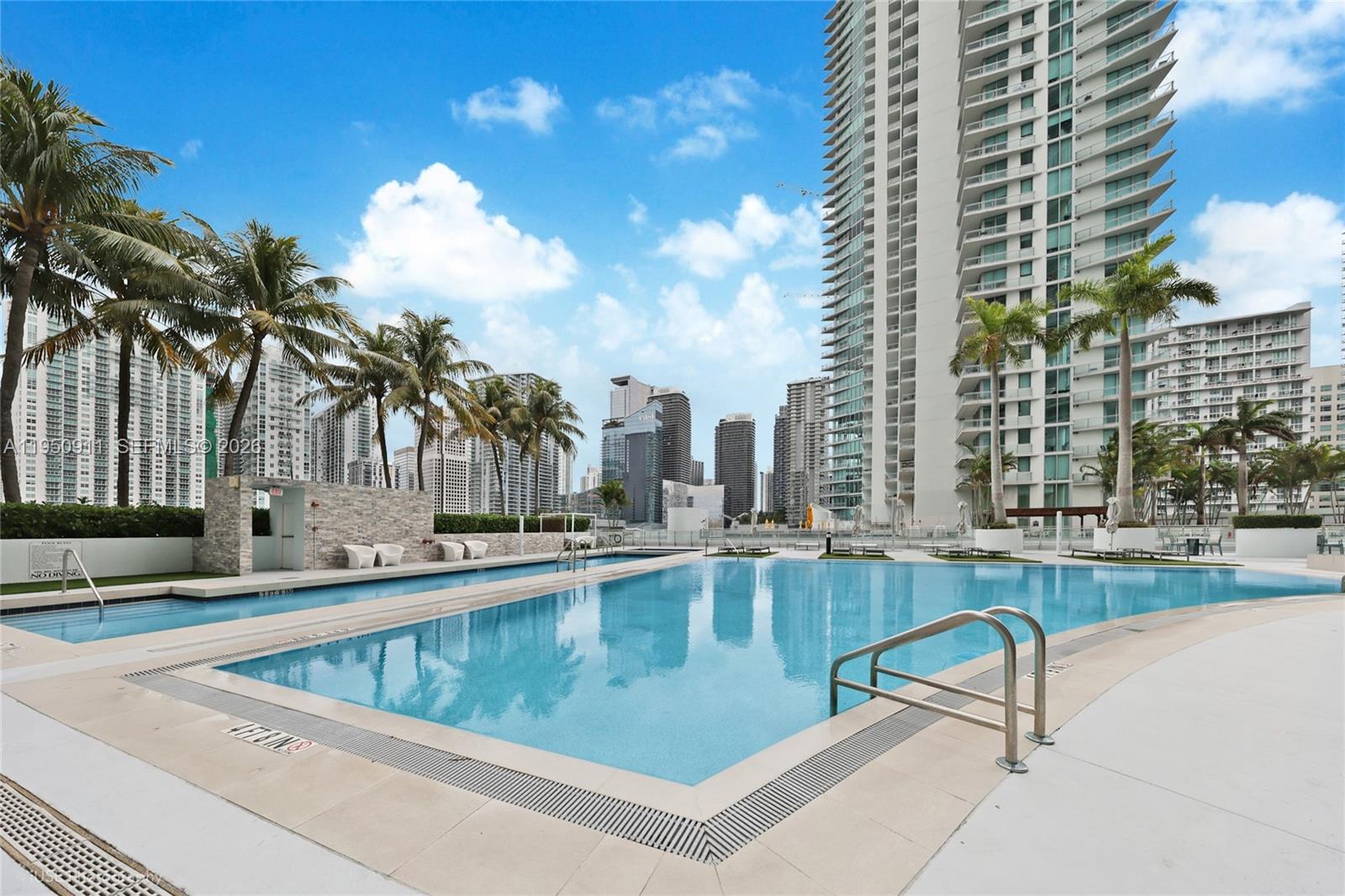 90 SW 3rd St #3109, Miami FL 33130
