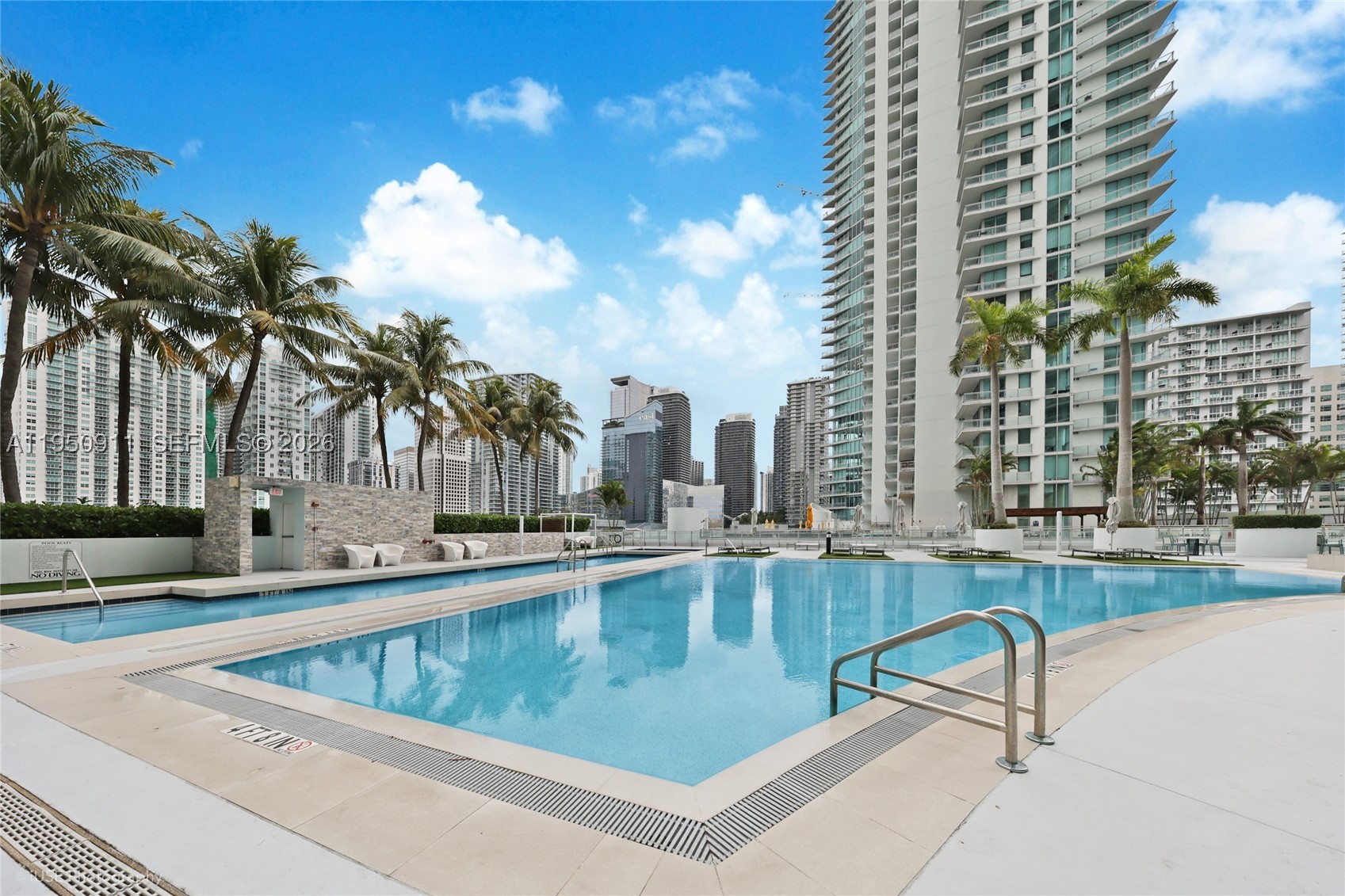 90 SW 3rd St #3109, Miami FL 33130