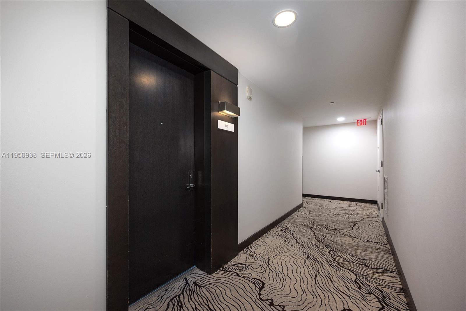 900 BISCAYNE BLVD #909, Miami FL 33132