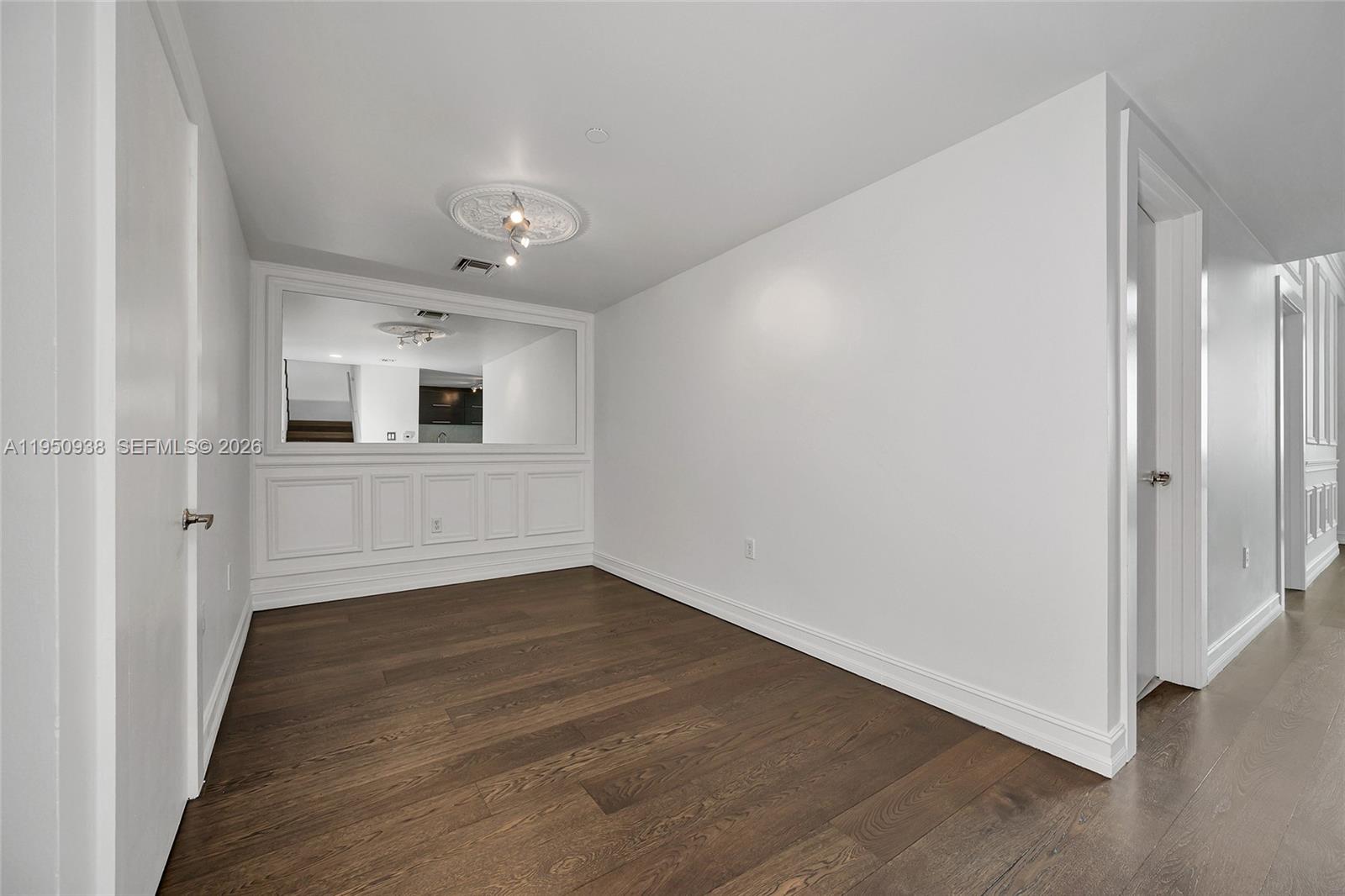 900 BISCAYNE BLVD #909, Miami FL 33132
