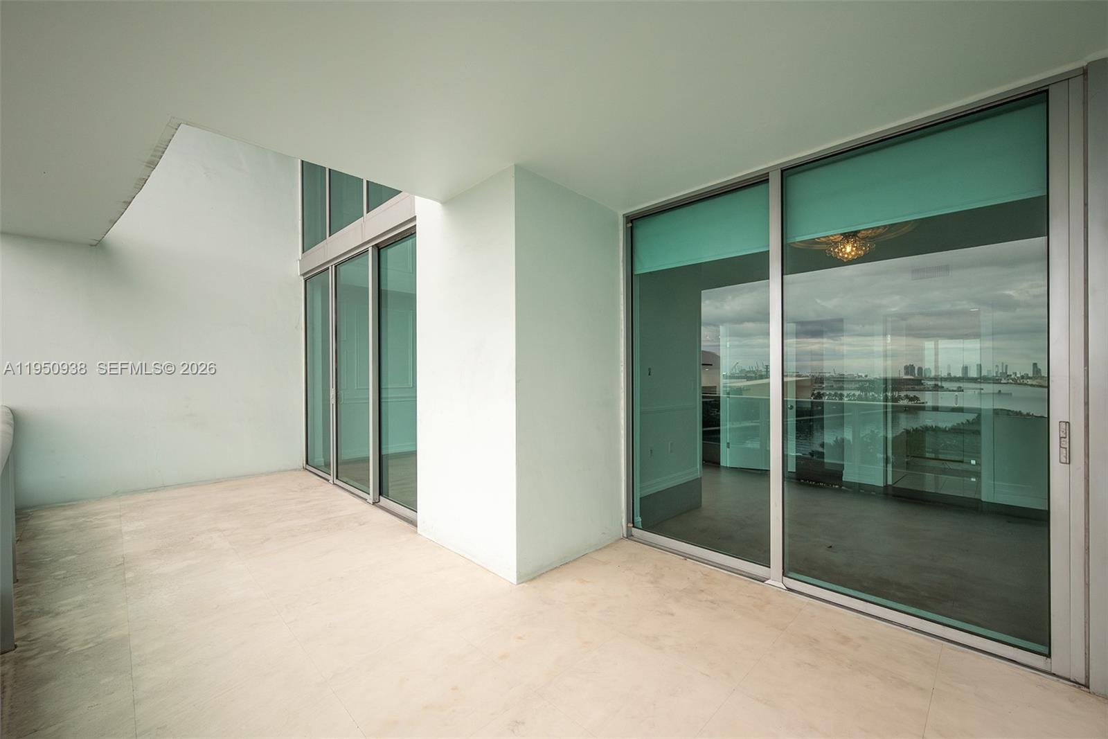 900 BISCAYNE BLVD #909, Miami FL 33132