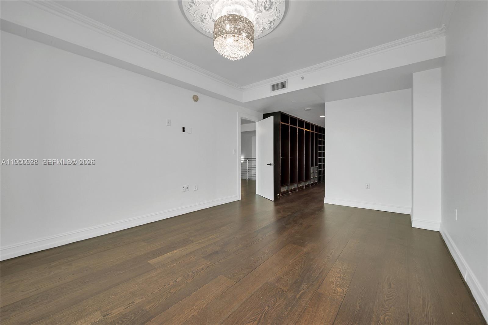 900 BISCAYNE BLVD #909, Miami FL 33132
