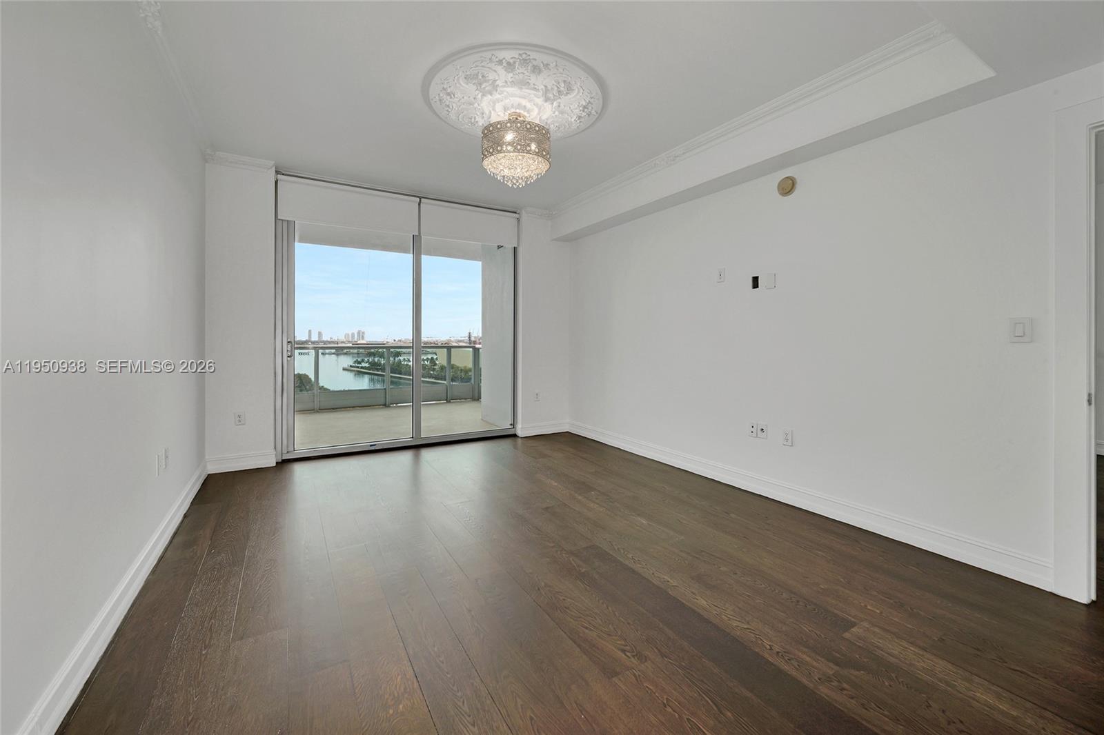 900 BISCAYNE BLVD #909, Miami FL 33132