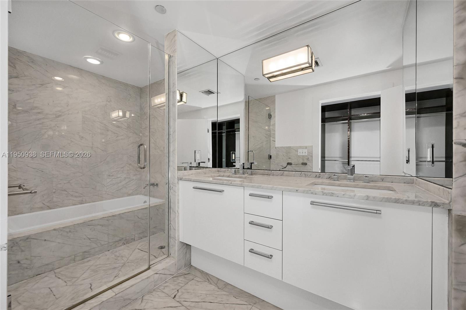 900 BISCAYNE BLVD #909, Miami FL 33132