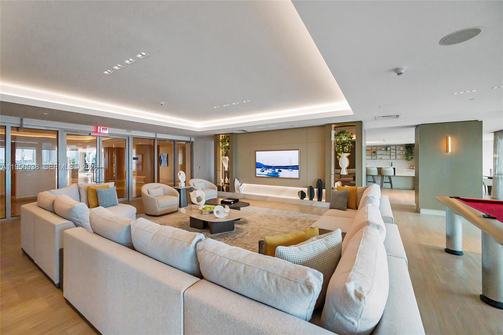 900 BISCAYNE BLVD #909, Miami FL 33132