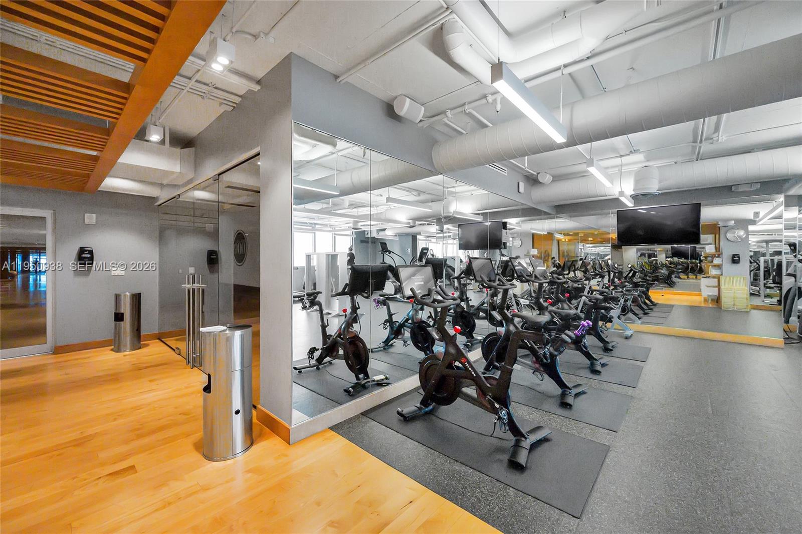 900 BISCAYNE BLVD #909, Miami FL 33132