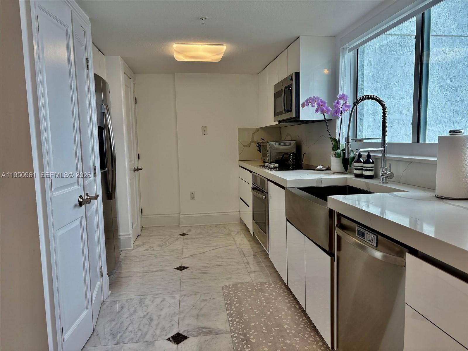 1800 N Bayshore Dr #1801, Miami FL 33132