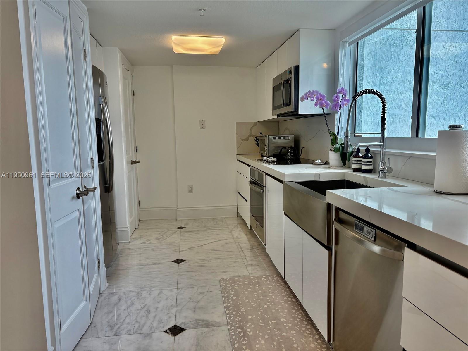 1800 N Bayshore Dr #1801, Miami FL 33132
