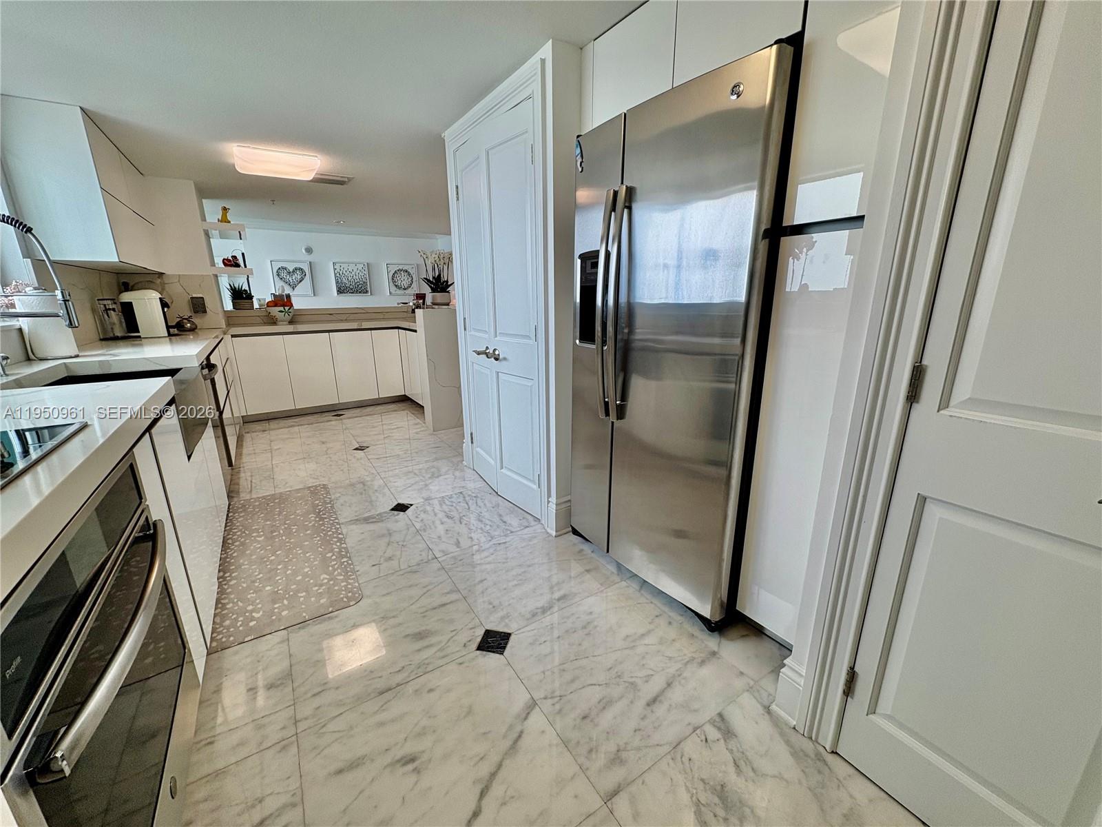 1800 N Bayshore Dr #1801, Miami FL 33132