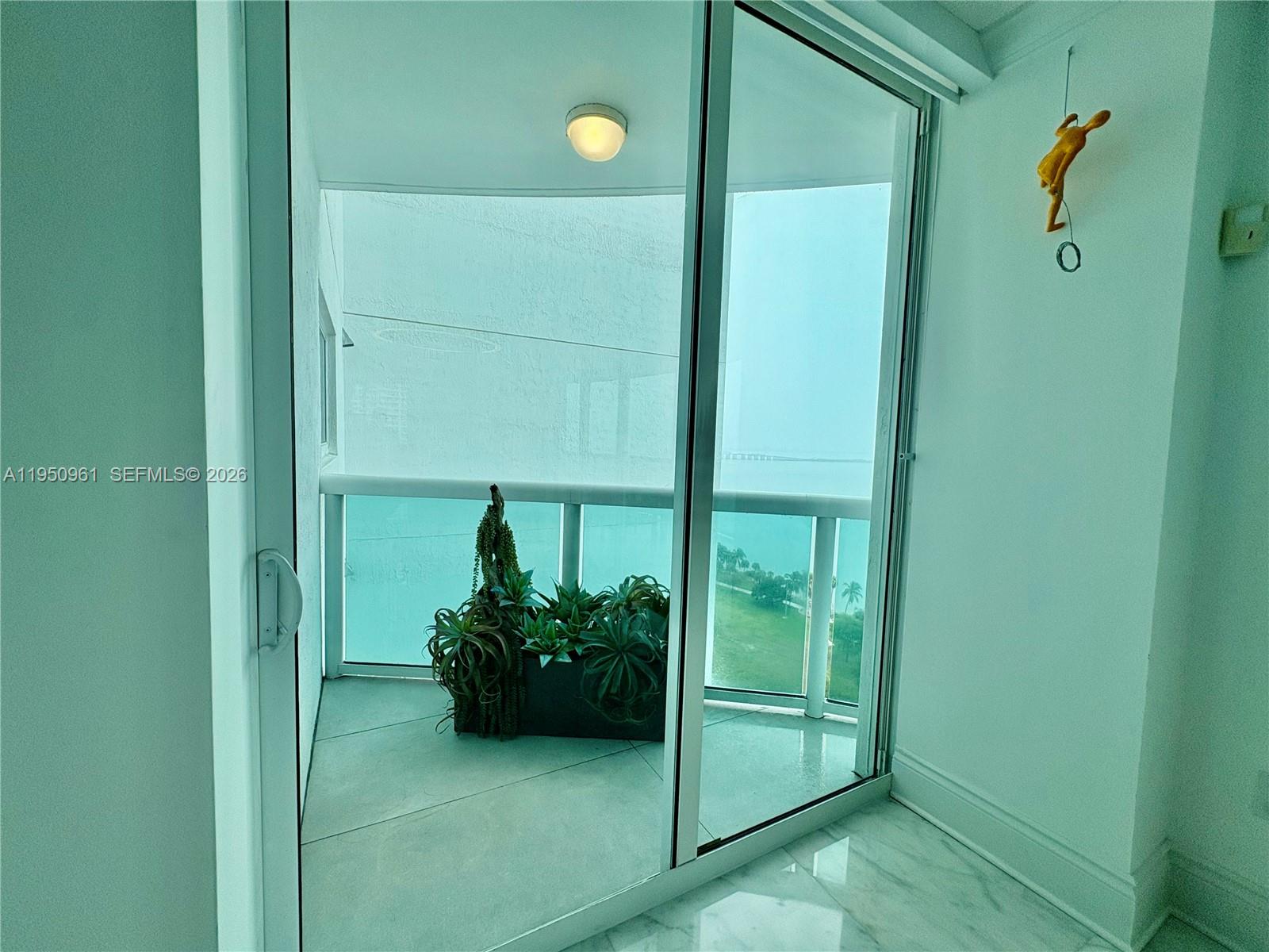 1800 N Bayshore Dr #1801, Miami FL 33132