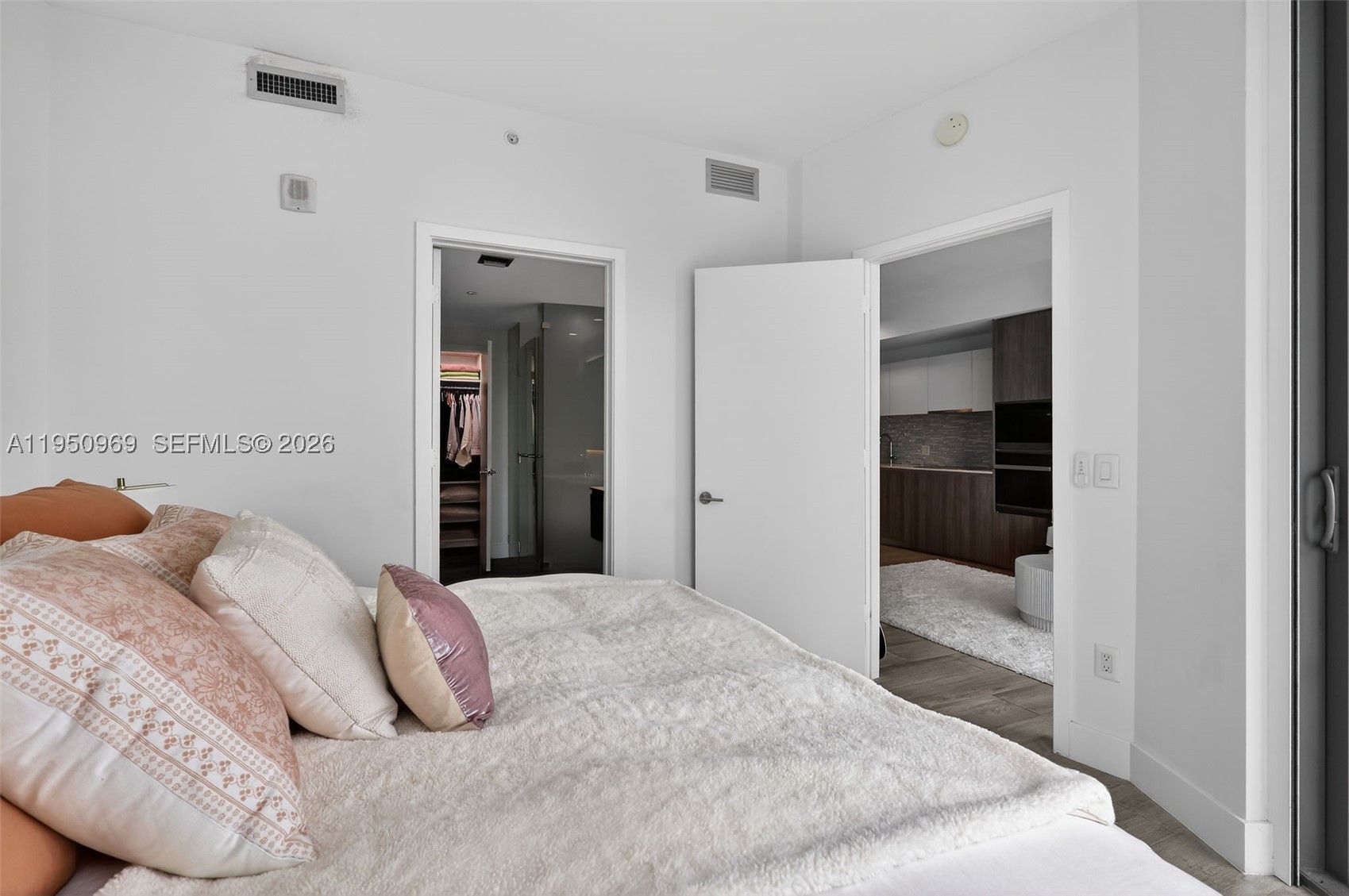 2900 NE 7th Ave #1108, Miami FL 33137
