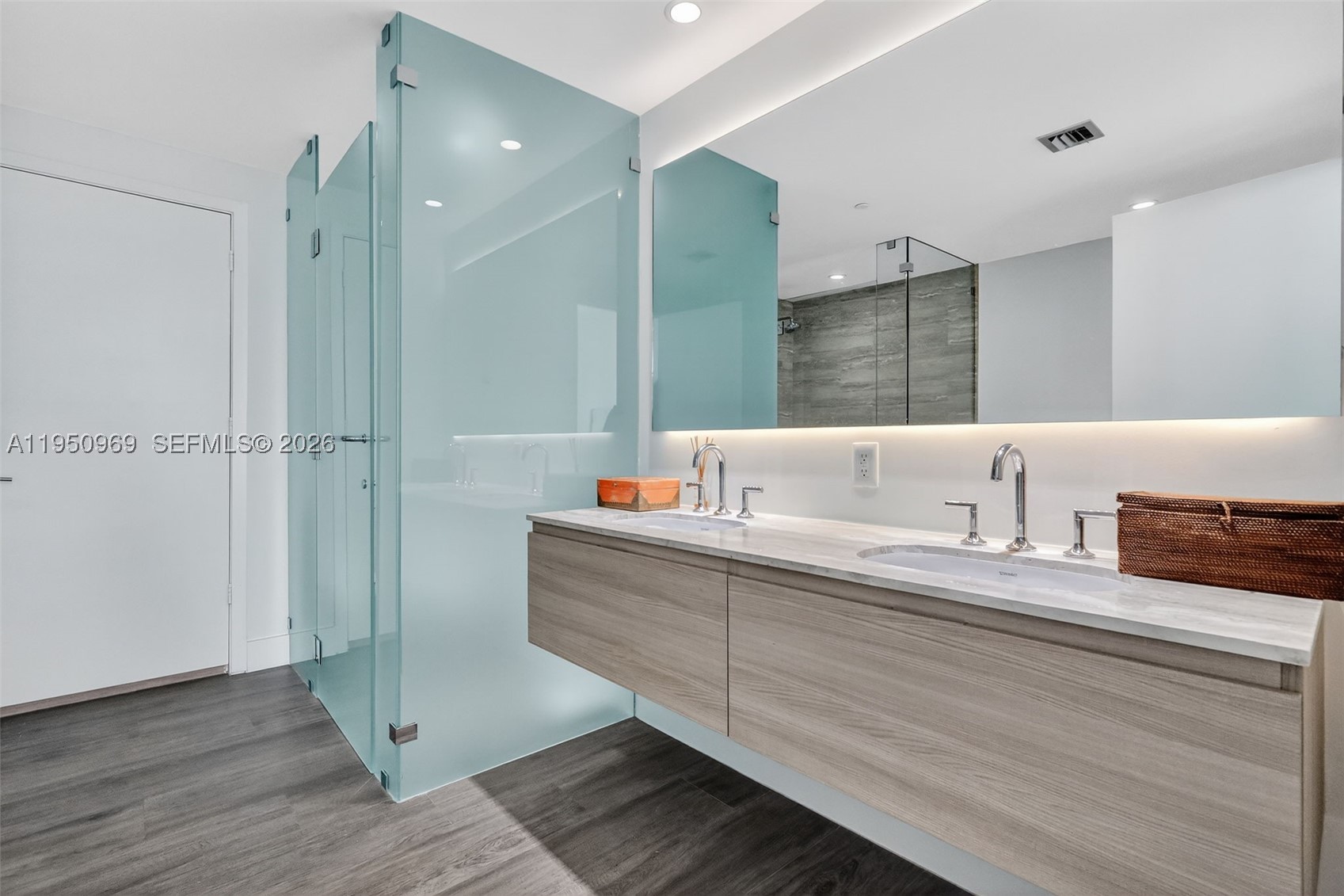 2900 NE 7th Ave #1108, Miami FL 33137