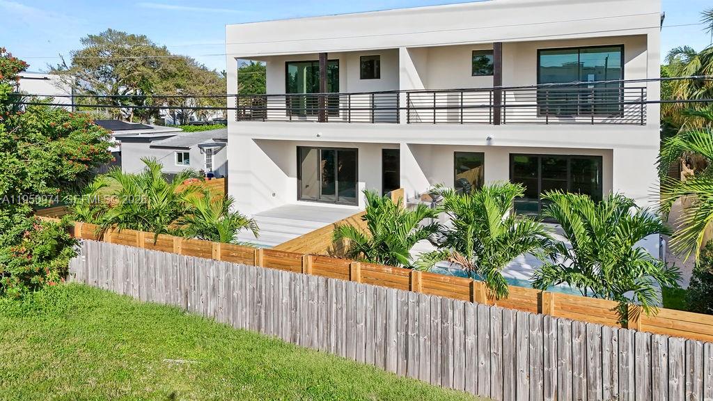 1321 NE 13th Ave, Fort Lauderdale FL 33304