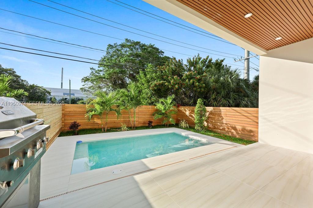 1321 NE 13th Ave, Fort Lauderdale FL 33304