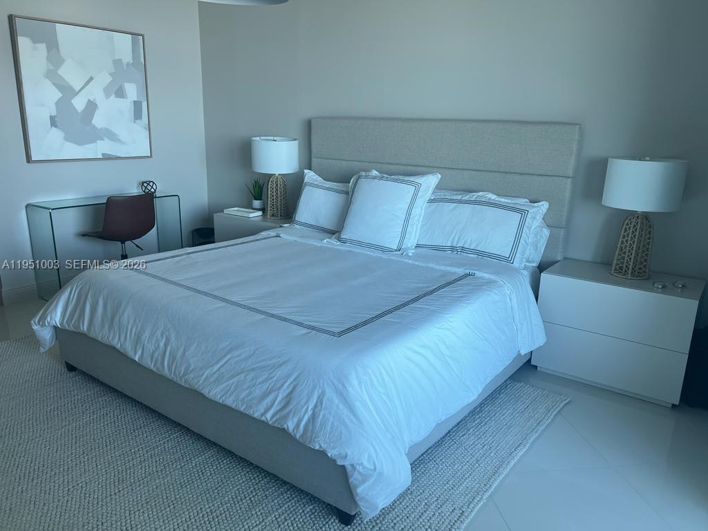 900 Biscayne Blvd #3908, Miami FL 33132