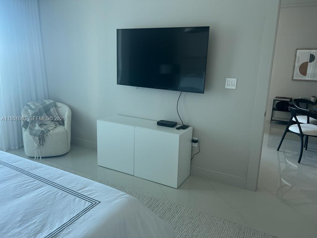 900 Biscayne Blvd #3908, Miami FL 33132