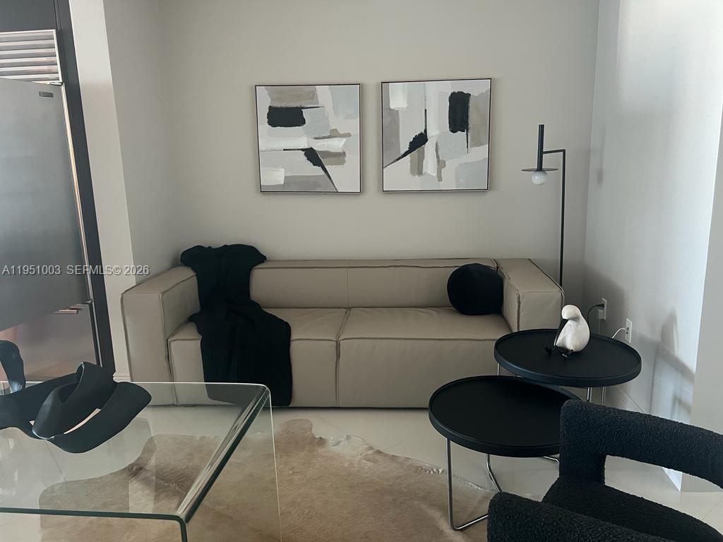 900 Biscayne Blvd #3908, Miami FL 33132