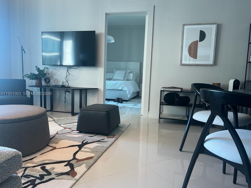 900 Biscayne Blvd #3908, Miami FL 33132