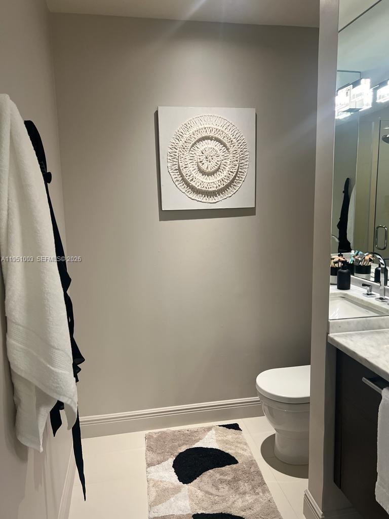 900 Biscayne Blvd #3908, Miami FL 33132
