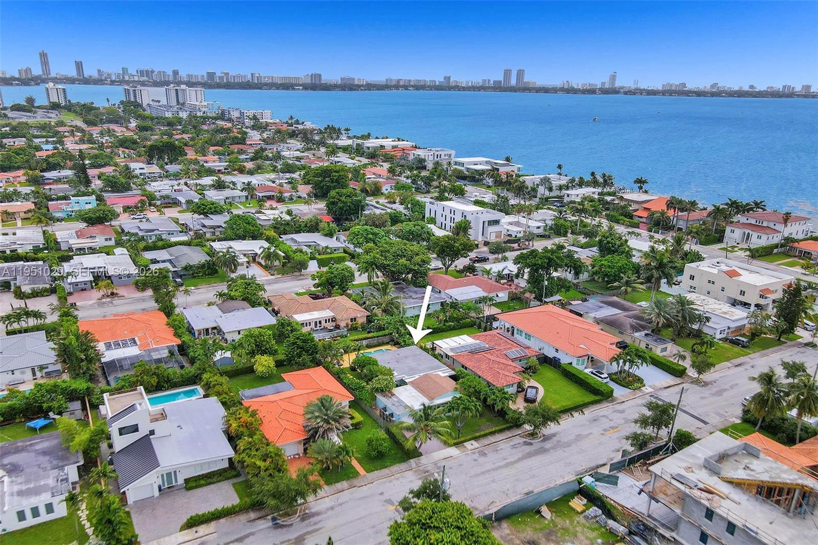 7525 W Treasure Dr, North Bay Village FL 33141