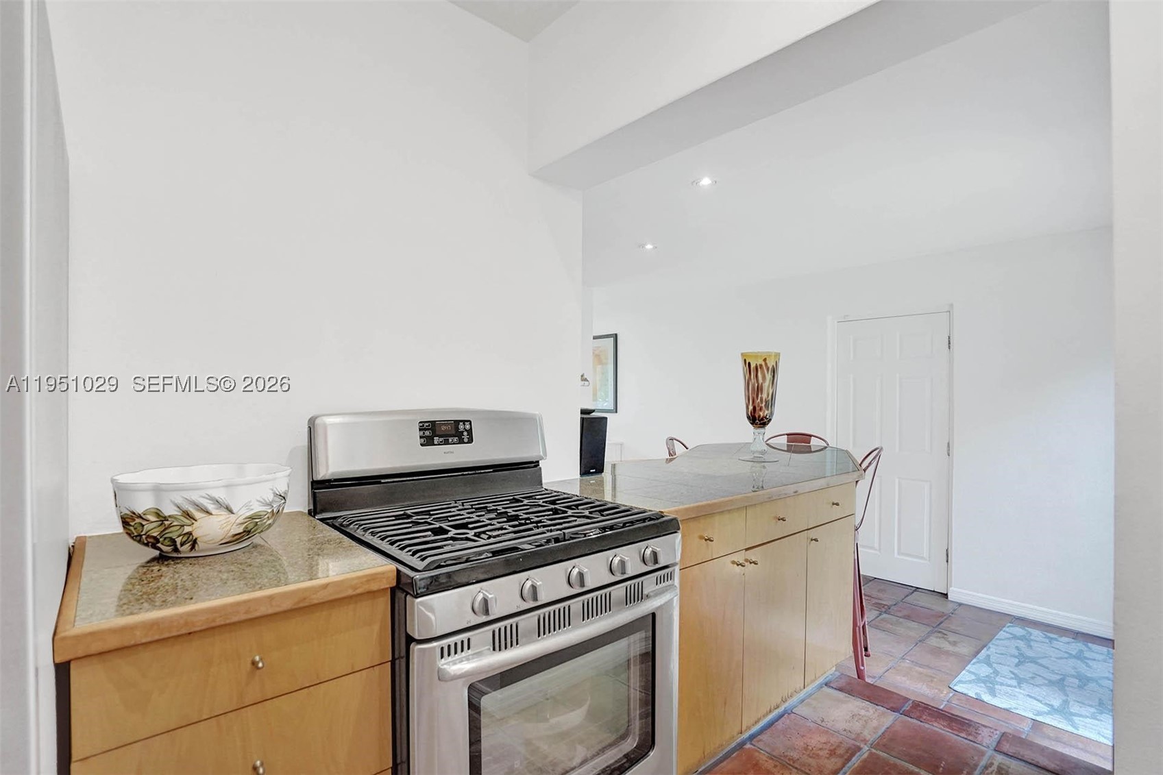 7525 W Treasure Dr, North Bay Village FL 33141