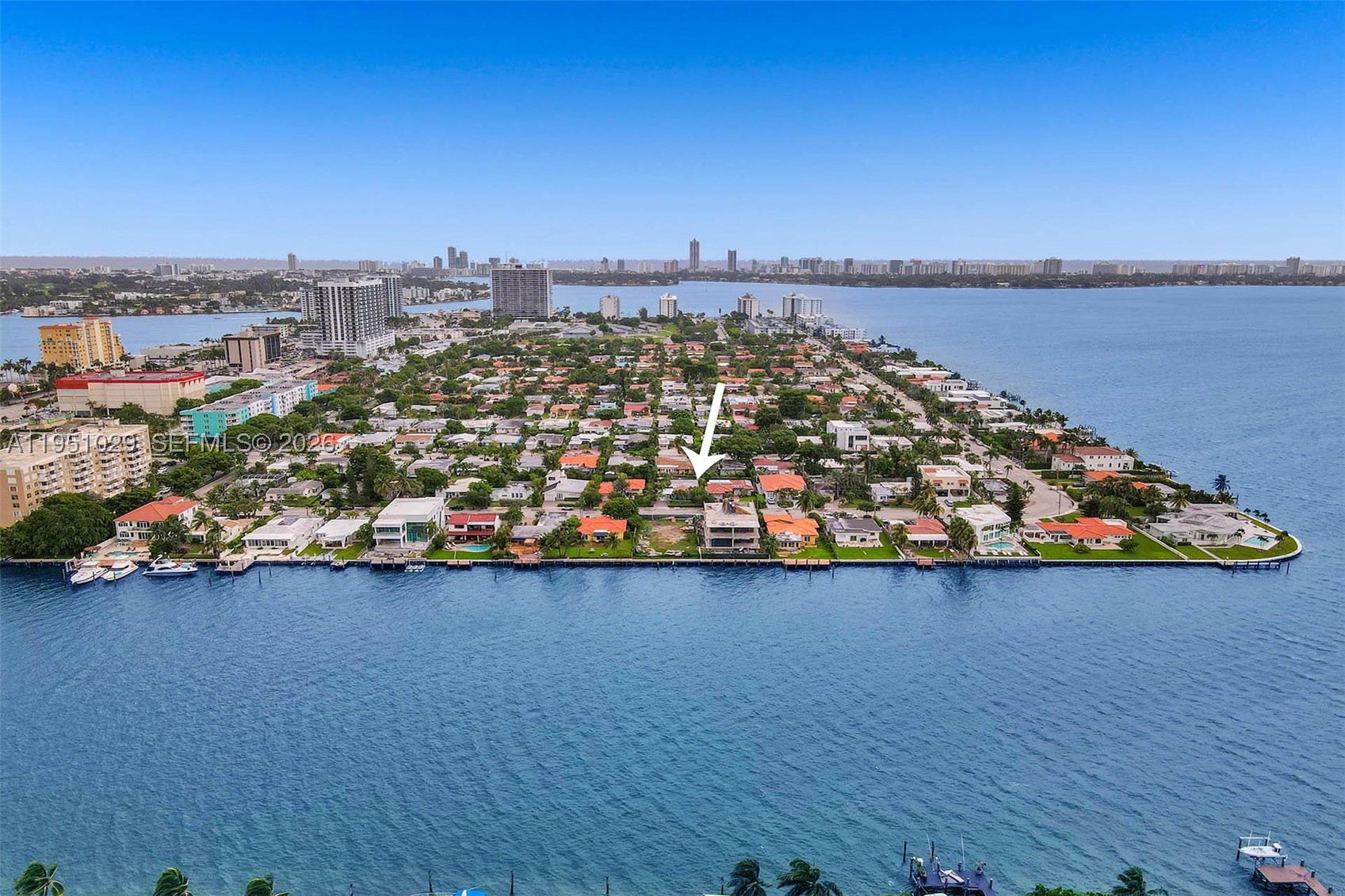 7525 W Treasure Dr, North Bay Village FL 33141