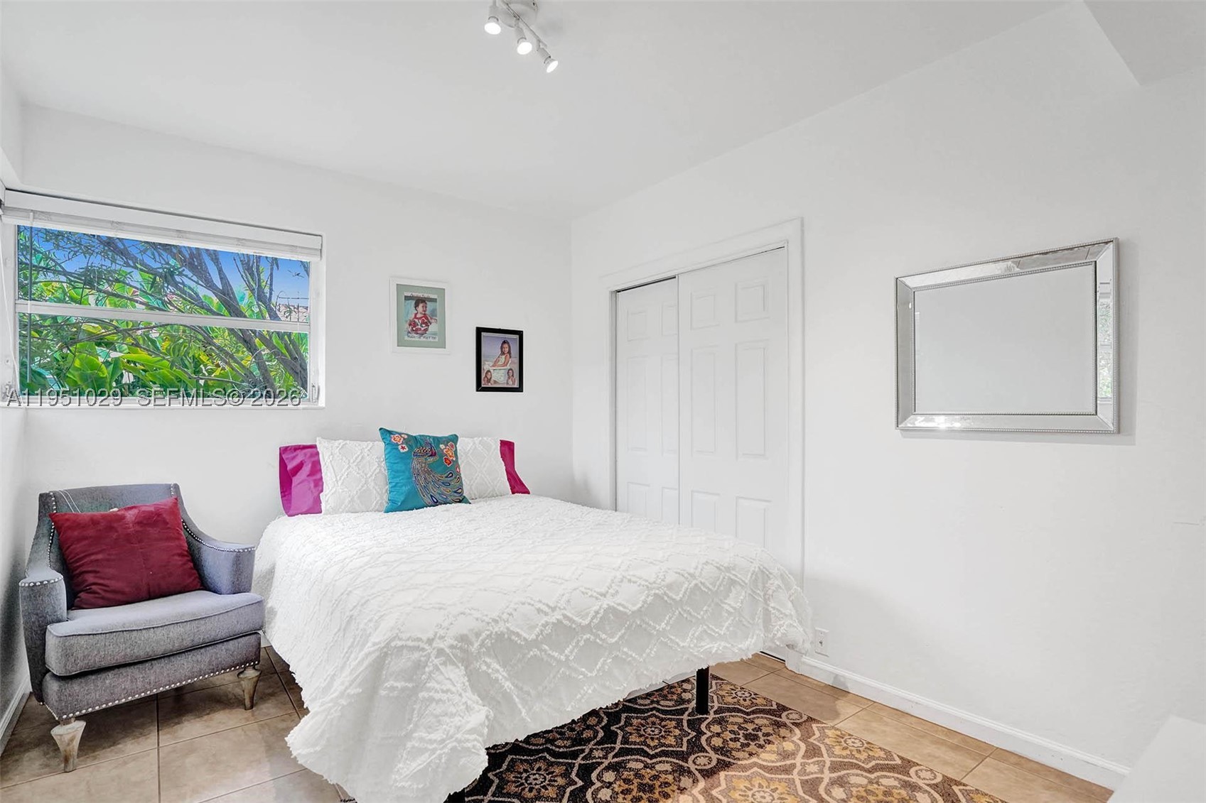 7525 W Treasure Dr, North Bay Village FL 33141