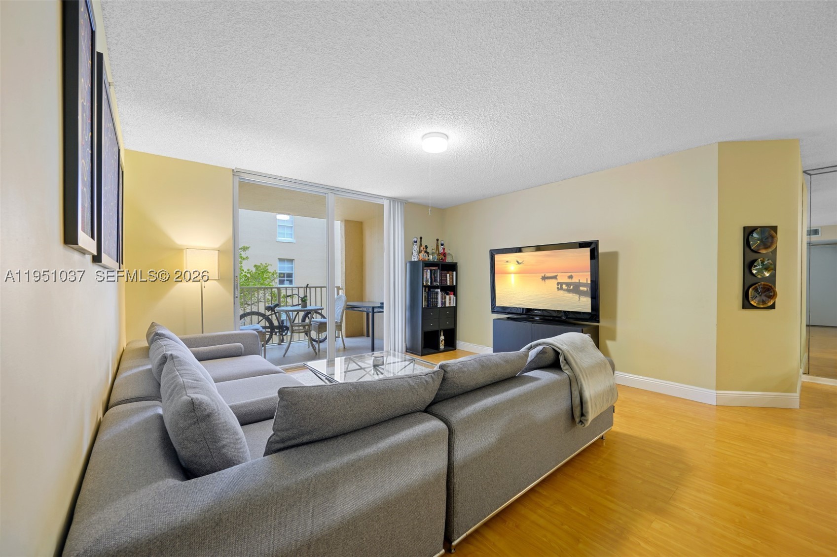19555 E Country Club Dr #8303, Aventura FL 33180