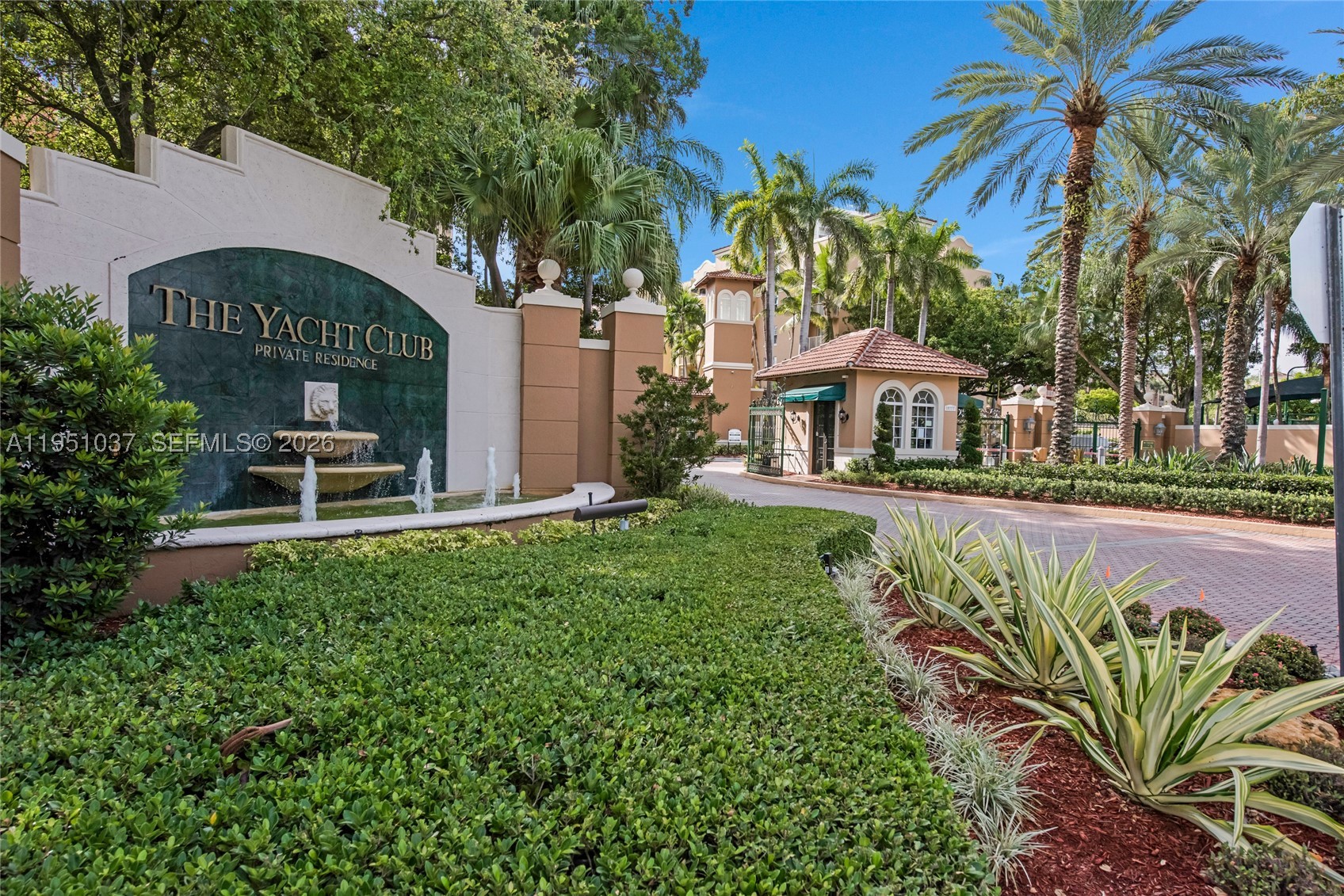 19555 E Country Club Dr #8303, Aventura FL 33180