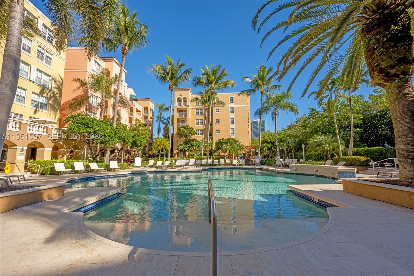 19555 E Country Club Dr #8303, Aventura FL 33180
