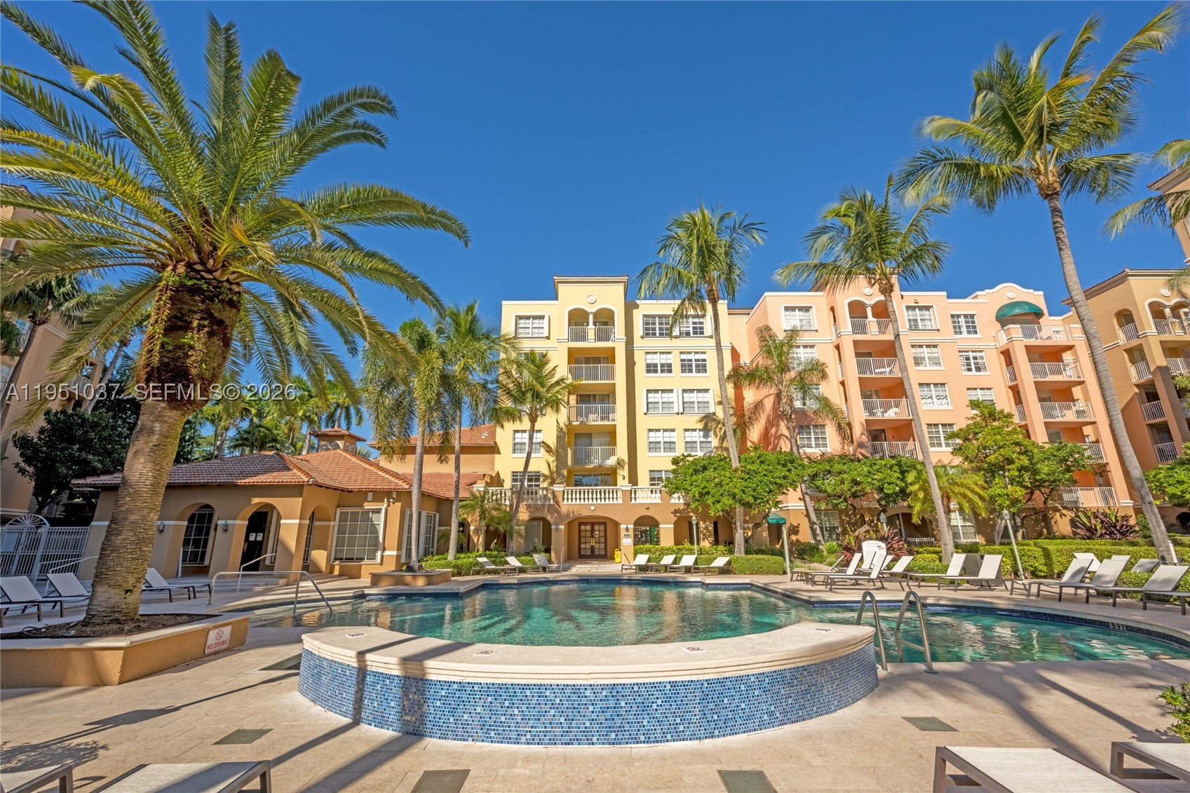 19555 E Country Club Dr #8303, Aventura FL 33180
