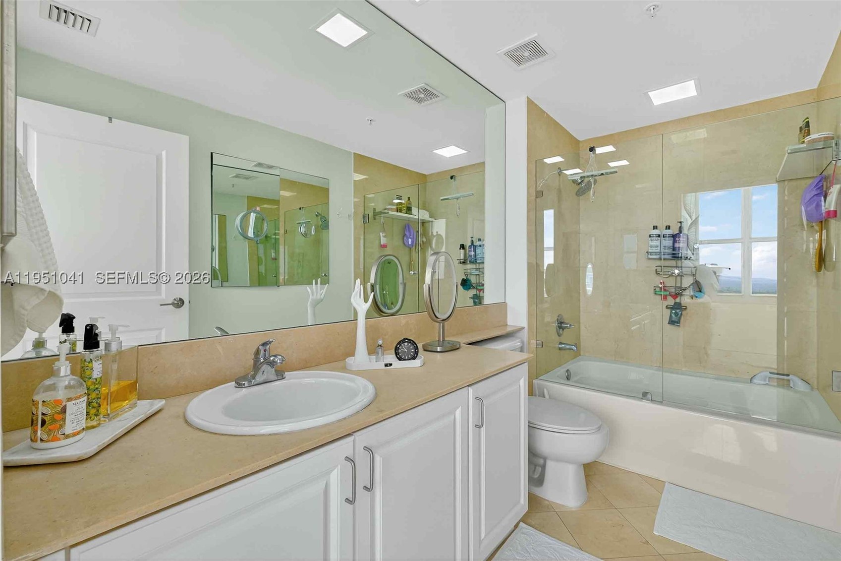 1155 Brickell Bay Dr #PH210, Miami FL 33131