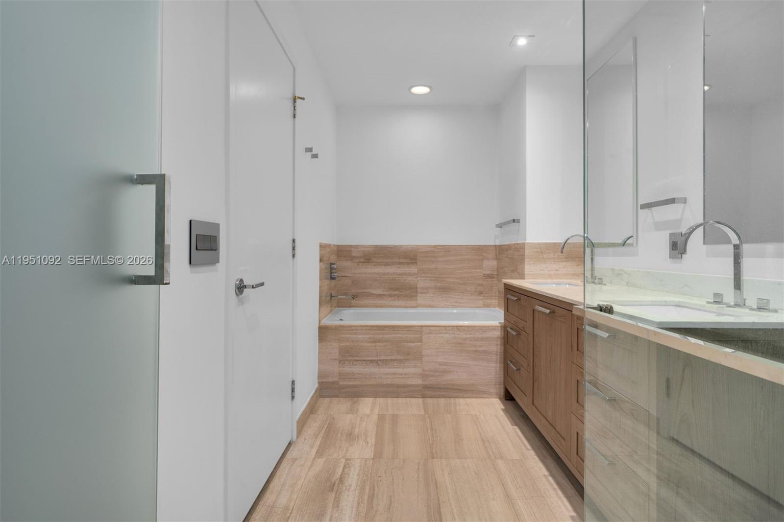 350 Ocean Dr #205N, Key Biscayne FL 33149