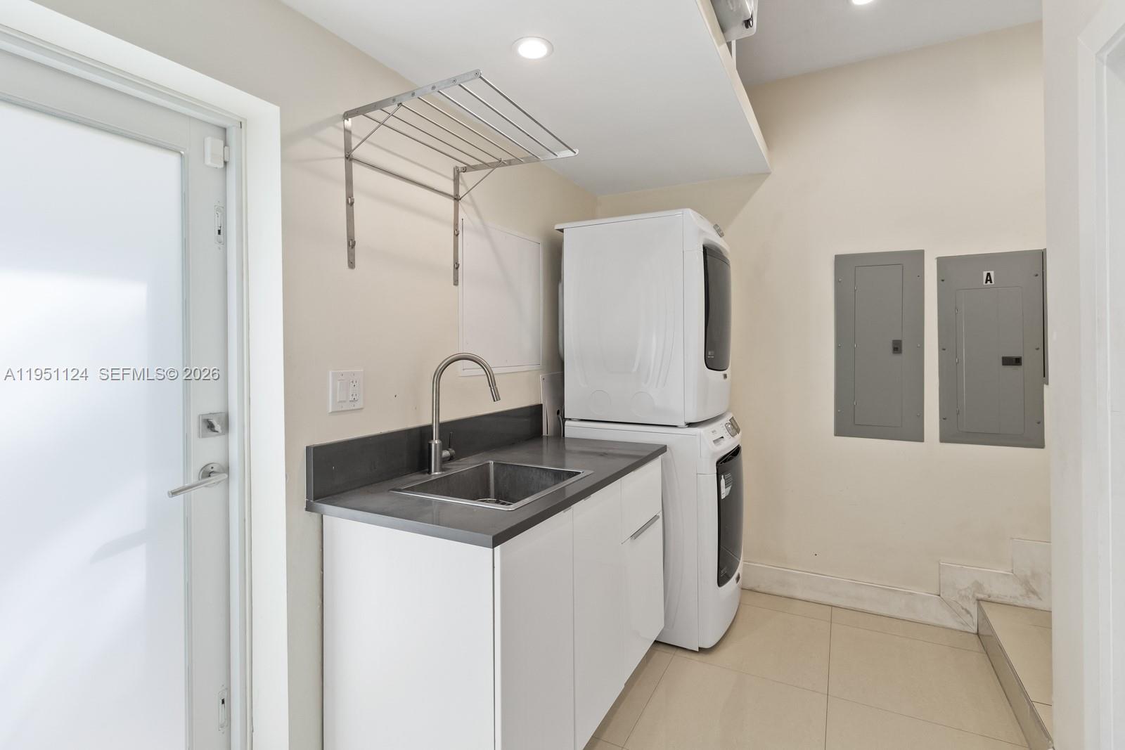 5601 Maggiore St, Coral Gables FL 33146