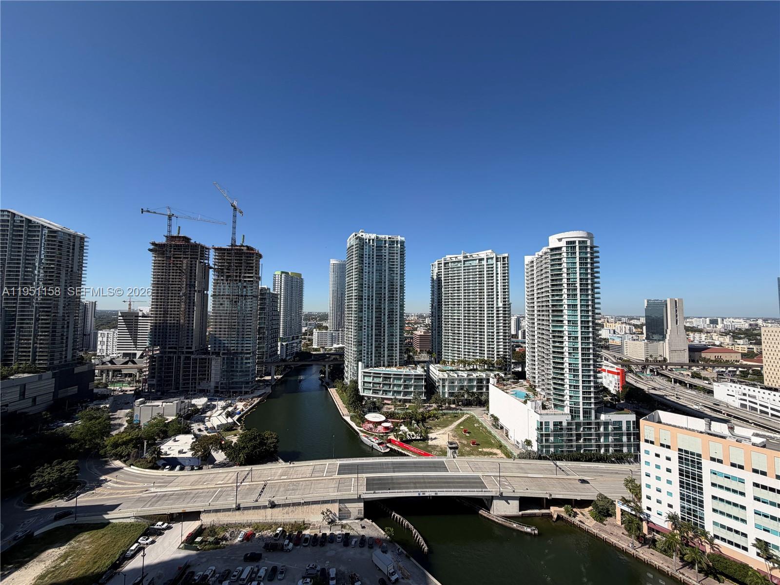 31 SE 5th St #3009, Miami FL 33131