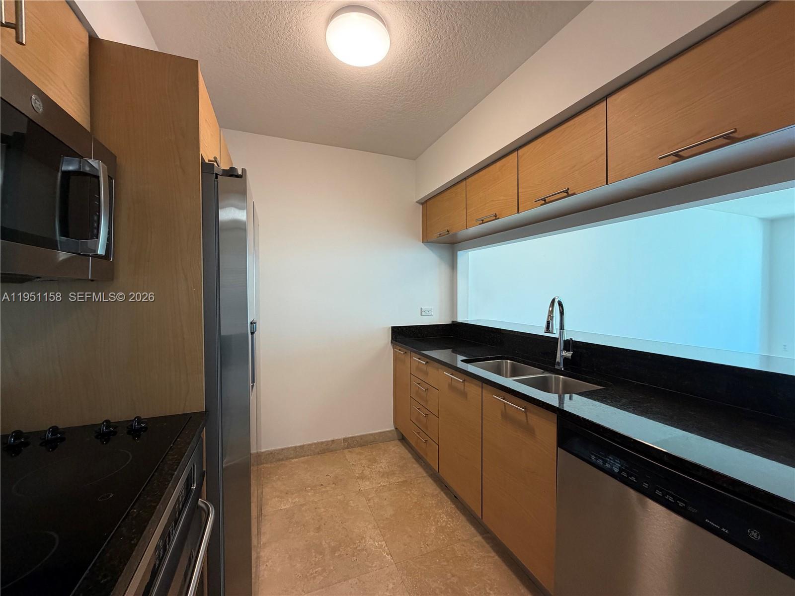 31 SE 5th St #3009, Miami FL 33131