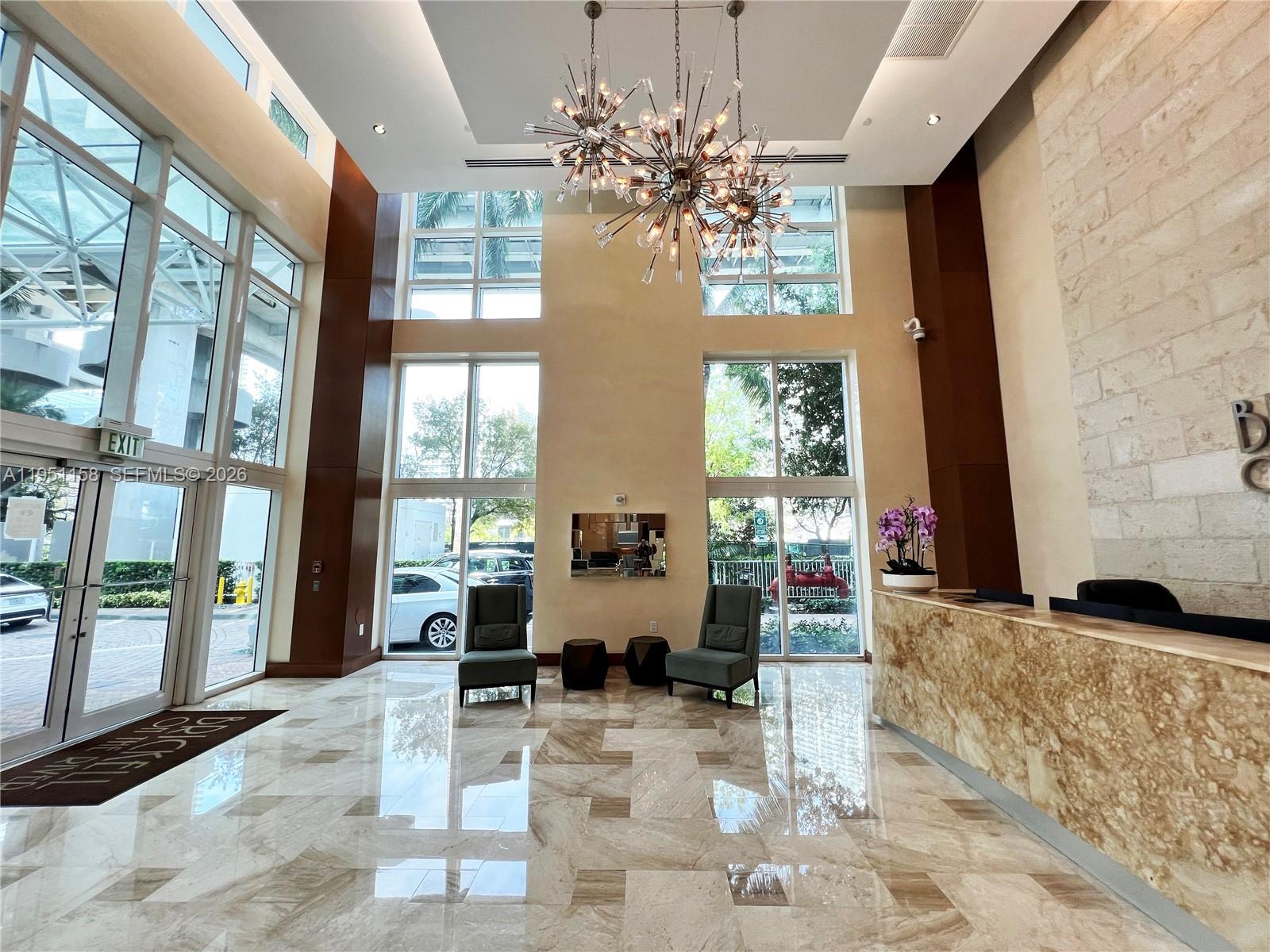 31 SE 5th St #3009, Miami FL 33131