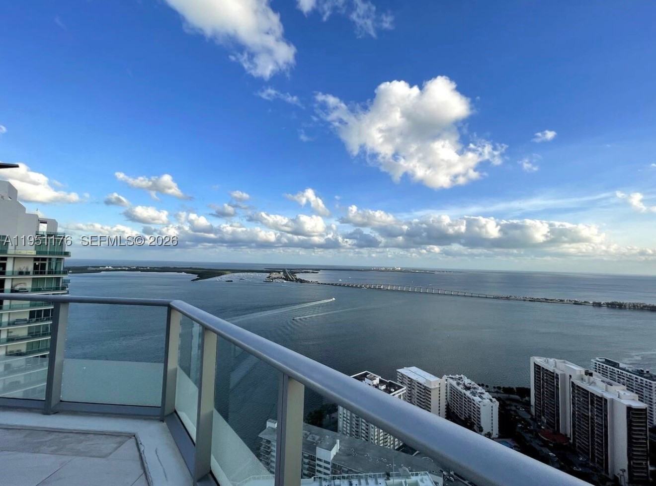 1300 Brickell Bay Dr #2405, Miami FL 33131