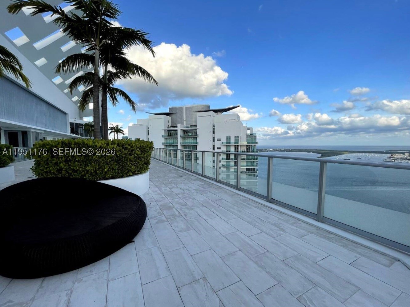 1300 Brickell Bay Dr #2405, Miami FL 33131