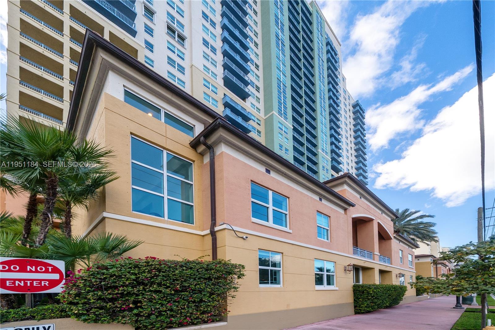 90 Alton Rd #TH-1, Miami Beach FL 33139