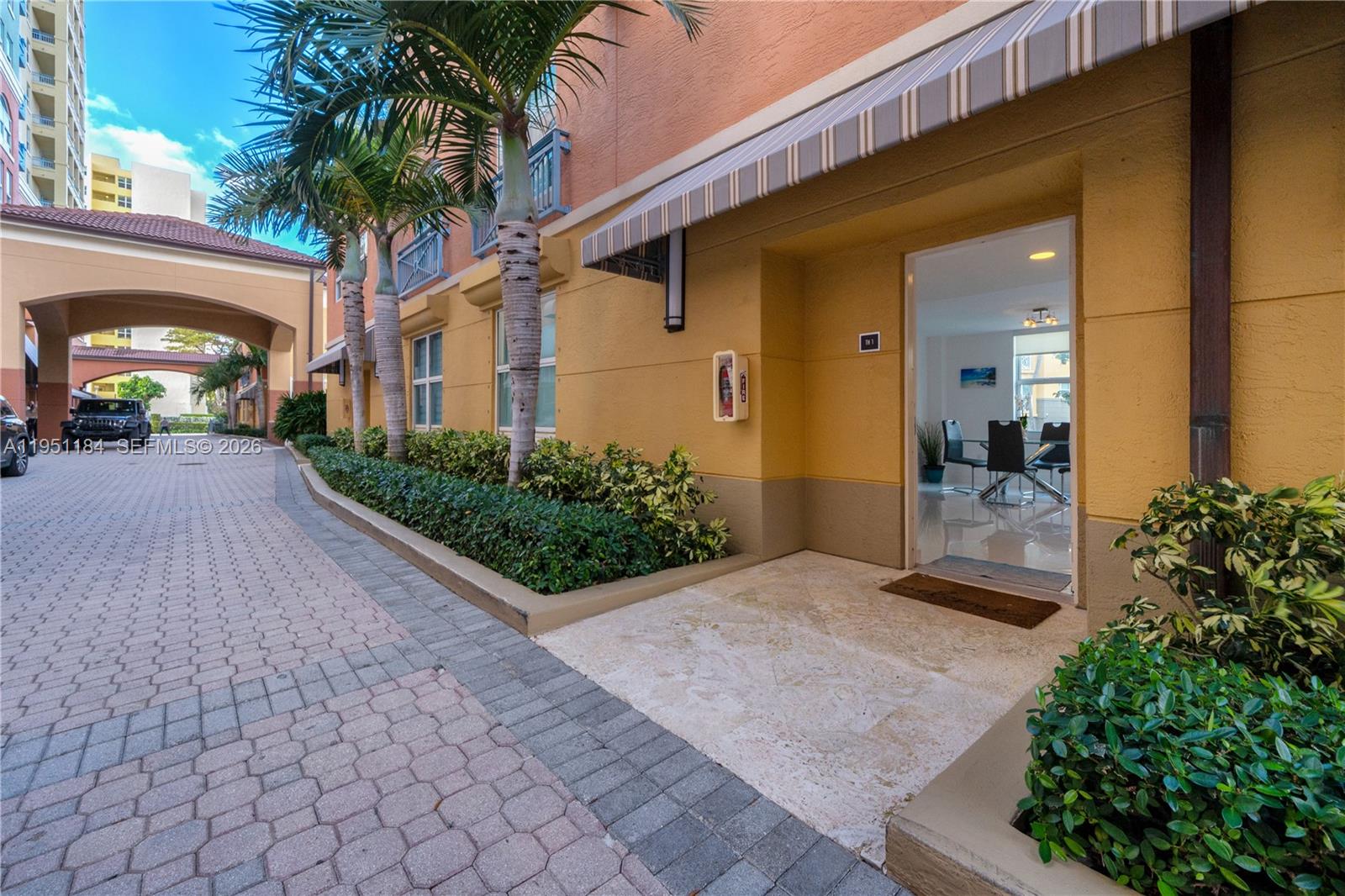 90 Alton Rd #TH-1, Miami Beach FL 33139
