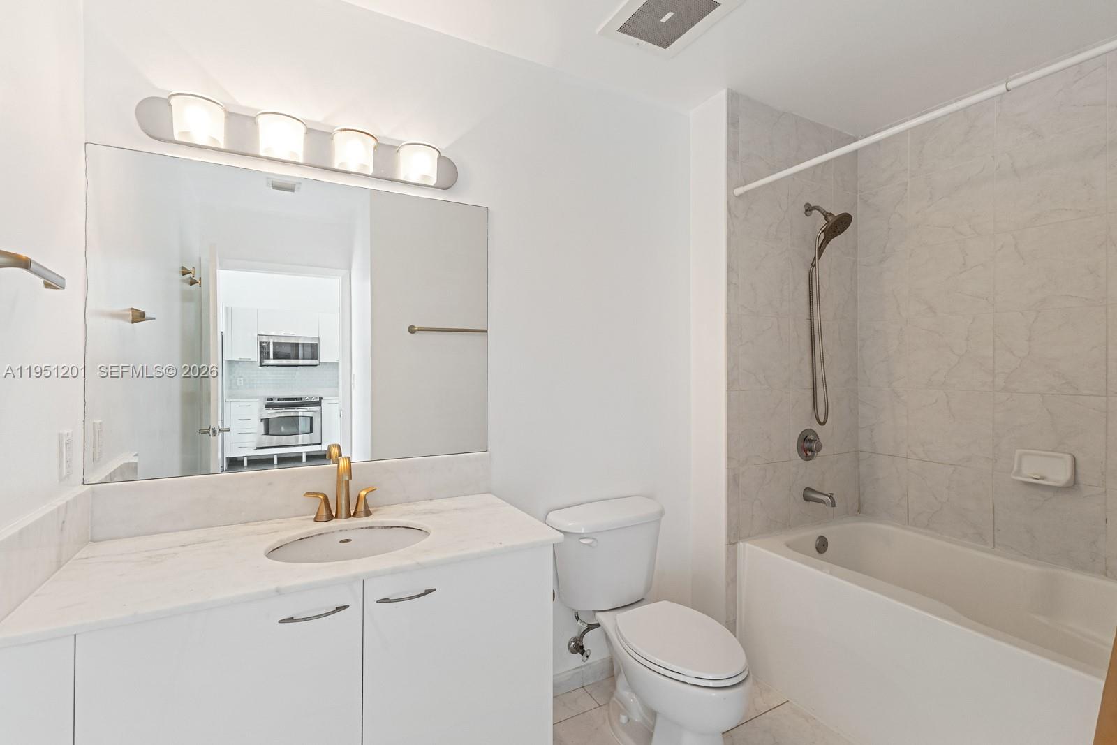 133 NE 2nd Ave #1104, Miami FL 33132