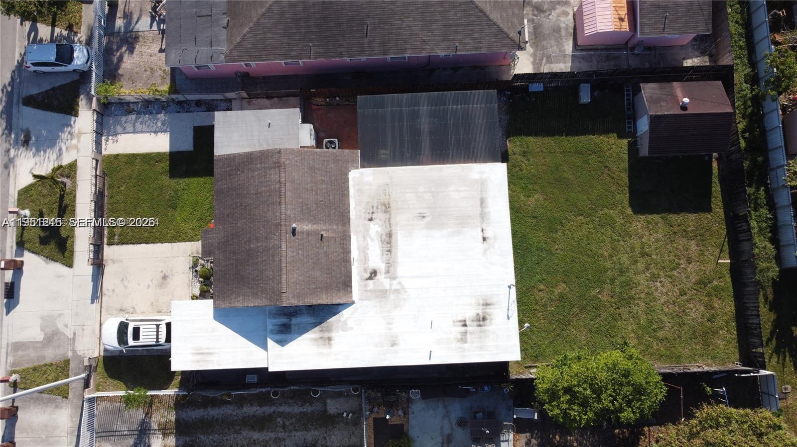 848 E 24th St, Hialeah FL 33013